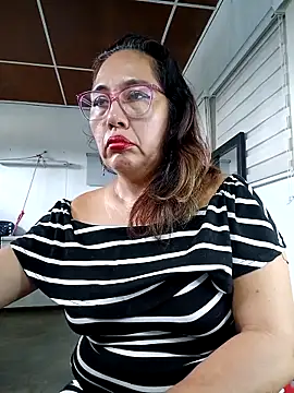 anniecoopeer online show from 03-04-25, 03:26