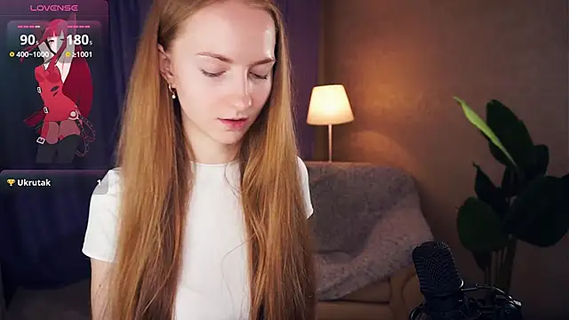 EsmaCarll online show from 03-12-25, 08:52