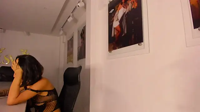 NairobiLee online show from 03-19-25, 12:01