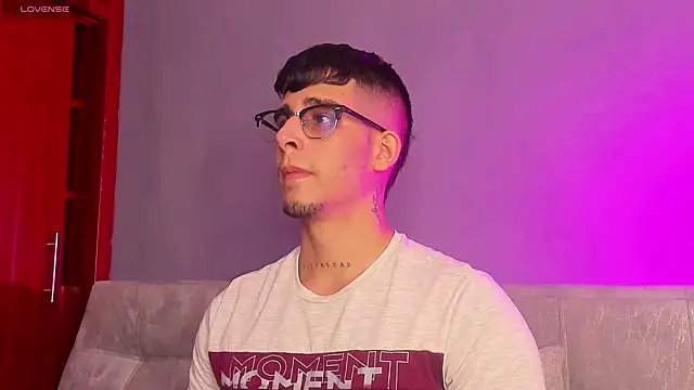 iamcamiloo  online show from 01-13-25, 05:23