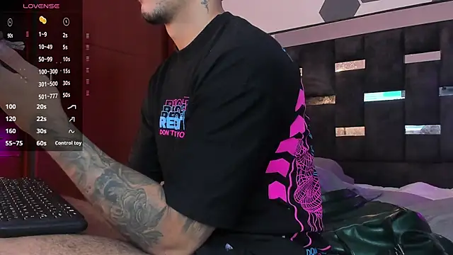 iamcamiloo  online show from 02-08-25, 04:36