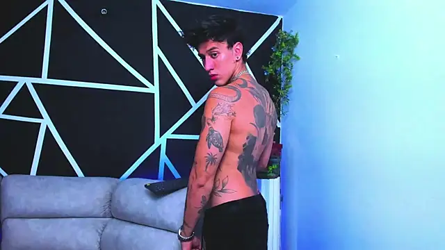 JUSTIN FULLER1 online show from 02-09-25, 02:49