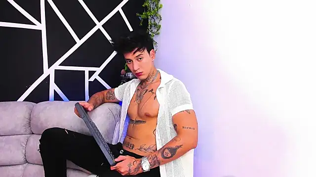 JUSTIN FULLER1 online show from 02-25-25, 11:33