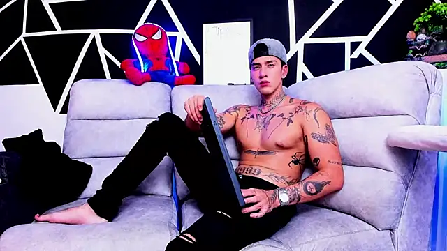 JUSTIN FULLER1 online show from 03-08-25, 12:11