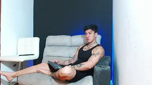 JUSTIN FULLER1 online show from 03-07-26, 07:22