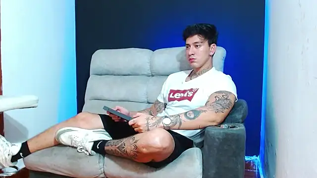 Snapshot of JUSTIN_FULLER1 chatting on 05-27-26, 03:03 JUSTIN FULLER1 online show from 05-27-26, 03:03