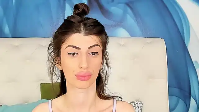 SkinnyDolly online show from 11-09-25, 03:05