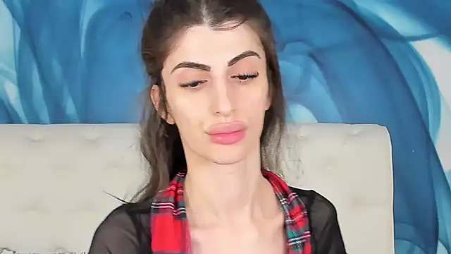 SkinnyDolly online show from 11-16-25, 03:12