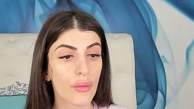 SkinnyDolly online show from 12-21-25, 03:13