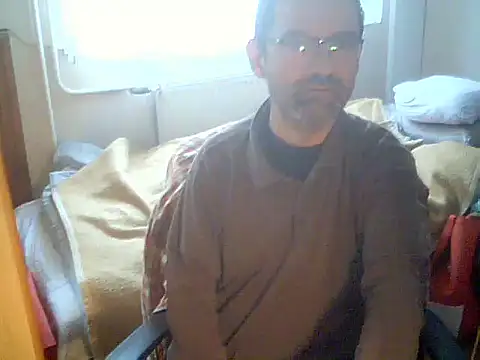 Snapshot of Gaberinci48 chatting on 01-11-26, 12:32 Gaberinci48 online show from 01-11-26, 12:32