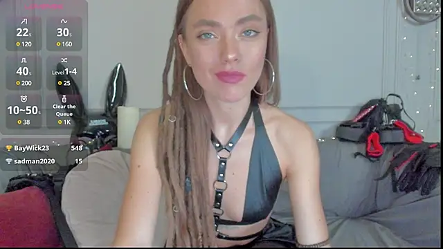 Snapshot of KellyFouler chatting on 03-22-25, 05:20 KellyFouler online show from 03-22-25, 05:20