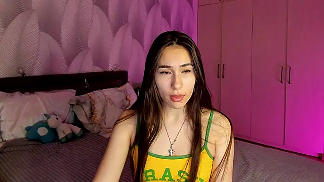 Snapshot of Bambiii_bby chatting on 01-21-25, 02:11 Bambiii bby online show from 01-21-25, 02:11