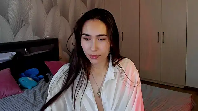 Snapshot of Bambiii_bby chatting on 11-10-25, 03:05 Bambiii bby online show from 11-10-25, 03:05