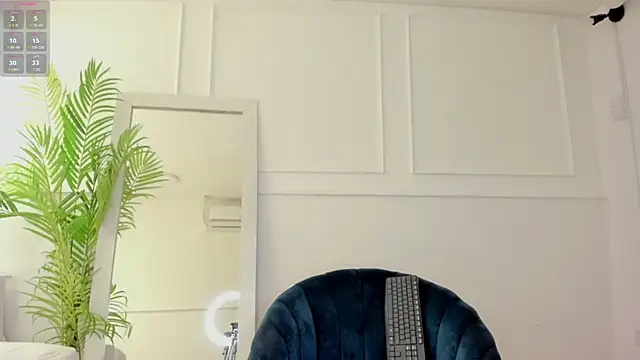 Abril Storm online show from 03-12-25, 08:41