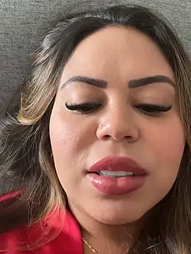 Snapshot of lariic chatting on 02-21-26, 08:32 lariic online show from 02-21-26, 08:32