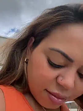 lariic online show from 03-25-26, 03:18