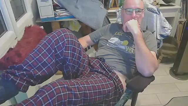 bogland33 online show from 03-10-25, 10:45