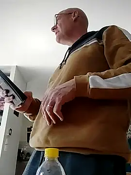 bogland33 online show from 03-17-25, 12:46