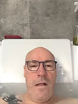 bogland33 online show from 11-15-25, 01:07