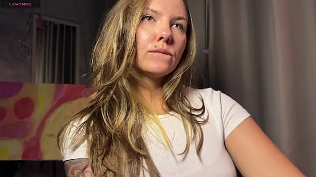 Snapshot of _private_person_ chatting on 01-08-26, 12:40 private person online show from 01-08-26, 12:40