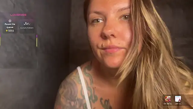  private person  online show from 02-01-26, 02:26