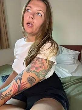  private person  online show from 05-05-26, 10:12