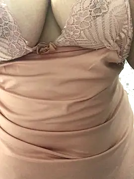 Snapshot of ahross chatting on 09-23-25, 11:02 ahross online show from 09-23-25, 11:02