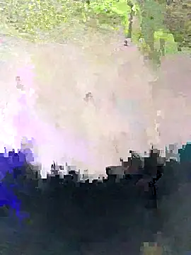 Snapshot of ahross chatting on 10-20-25, 11:32 ahross online show from 10-20-25, 11:32