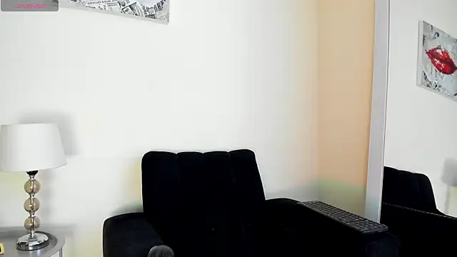 Snapshot of its__angelica_ chatting on 04-25-26, 07:33 its angelica online show from 04-25-26, 07:33