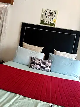 Snapshot of contagiousqueen chatting on 02-12-26, 09:37 contagiousqueen online show from 02-12-26, 09:37