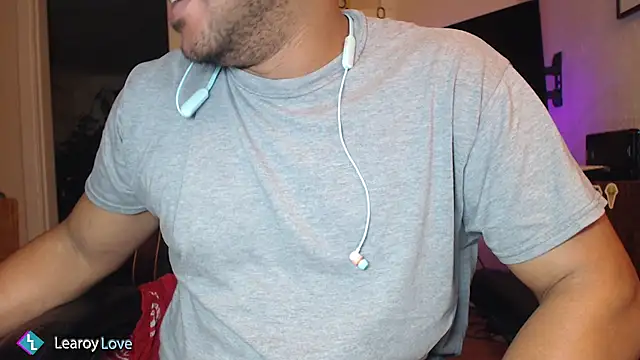 Snapshot of Learoy_Love chatting on 12-05-24, 05:59 Learoy Love online show from 12-05-24, 05:59