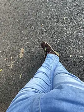 Snapshot of H_minas250 chatting on 04-12-26, 04:12 H minas250 online show from 04-12-26, 04:12