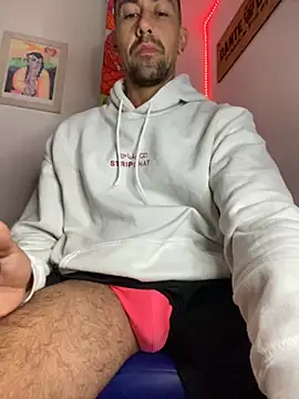 Snapshot of dantedesirexx chatting on 11-22-25, 03:16 dantedesirexx online show from 11-22-25, 03:16