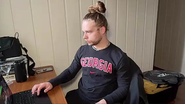 Snapshot of DaddydayDrinkzz chatting on 12-03-25, 09:57 DaddydayDrinkzz online show from 12-03-25, 09:57