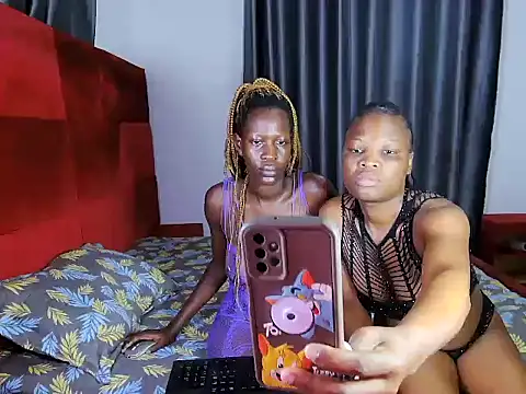 Snapshot of Crystal_x_ebony chatting on 06-19-26, 03:11 Crystal x ebony online show from 06-19-26, 03:11