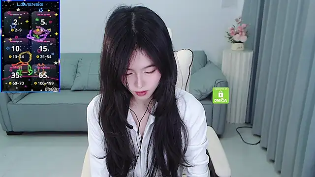 Snapshot of YiJin-a chatting on 02-04-25, 03:26 YiJin-a online show from 02-04-25, 03:26