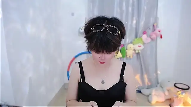 Snapshot of Fan_ting chatting on 10-22-25, 02:45 Fan ting online show from 10-22-25, 02:45