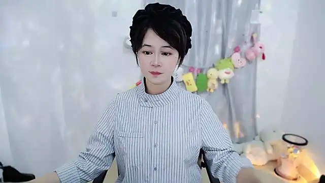 Snapshot of Fan_ting chatting on 11-30-25, 11:36 Fan ting online show from 11-30-25, 11:36