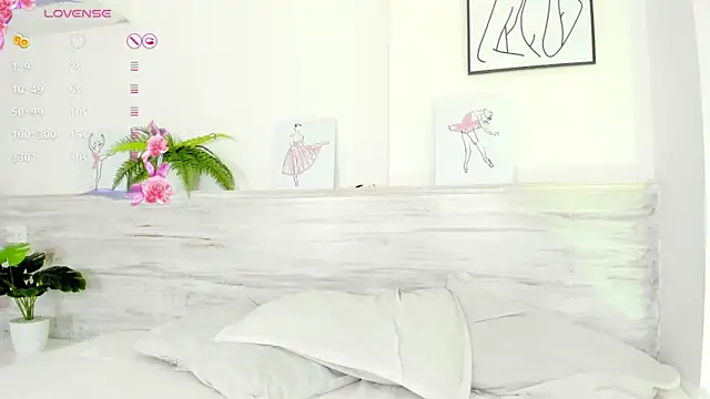 Niicoleta online show from 02-17-25, 10:47