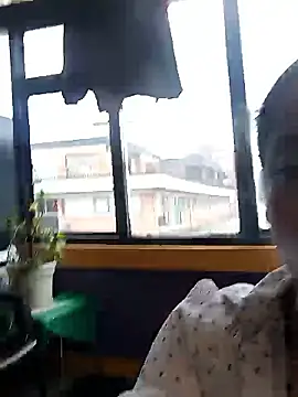 Snapshot of Elvishcassie_ chatting on 05-14-26, 06:26 Elvishcassie online show from 05-14-26, 06:26