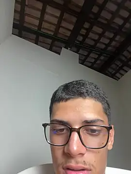 Snapshot of Naka300 chatting on 02-15-25, 12:48 Naka300 online show from 02-15-25, 12:48