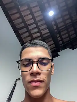 Snapshot of Naka300 chatting on 02-25-25, 02:14 Naka300 online show from 02-25-25, 02:14