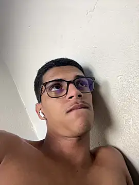 Snapshot of Naka300 chatting on 03-10-25, 02:17 Naka300 online show from 03-10-25, 02:17