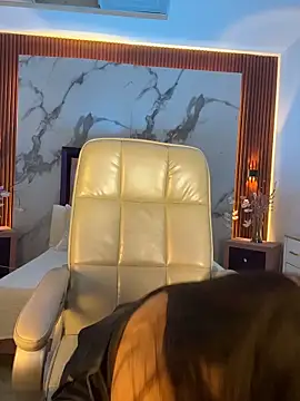 Jeen Taylor online show from 04-16-26, 09:39