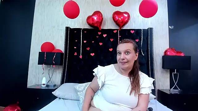 RoxieJackson online show from 02-08-25, 01:11