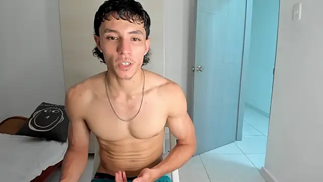 Snapshot of enzo_sloran chatting on 05-31-26, 06:53 enzo sloran online show from 05-31-26, 06:53