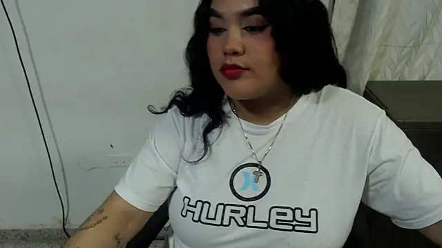 Snapshot of OdethJones chatting on 12-14-25, 12:05 OdethJones online show from 12-14-25, 12:05