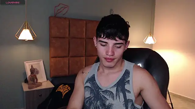 AlejooTwink online show from 02-10-25, 07:07