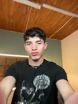 AlejooTwink online show from 02-04-26, 10:36