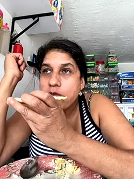 siri duque online show from 11-20-25, 04:07